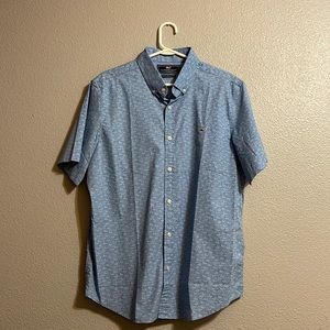 Vineyard Vines button up